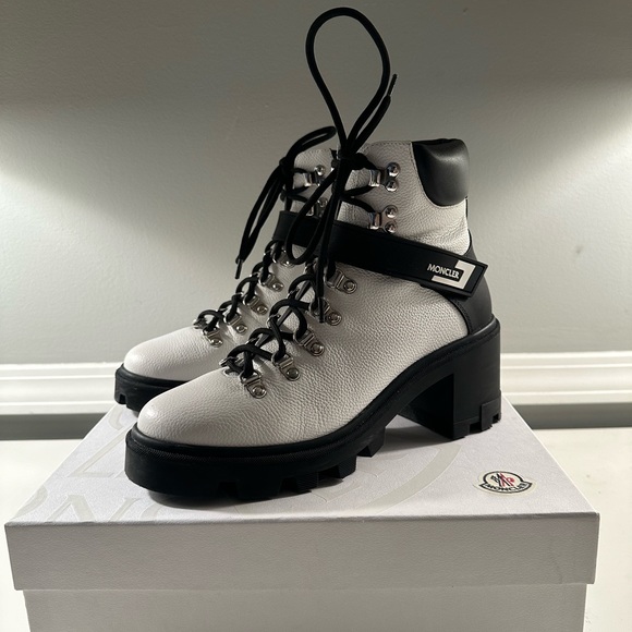 Moncler Carol Hiking Boots - Picture 5 of 6